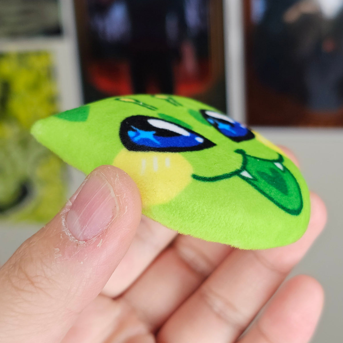 Happy Plush Alien Cat Pin